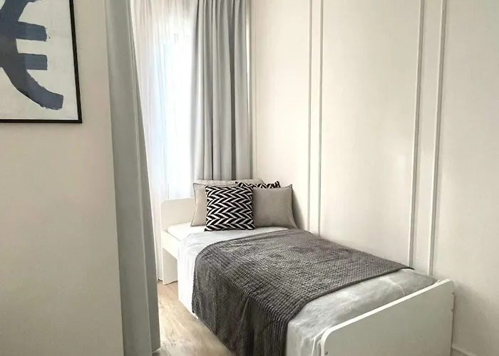 Apartment Wyspa Solna By Vacation - Basen, Sauna, Jacuzzi, Silownia W Cenie